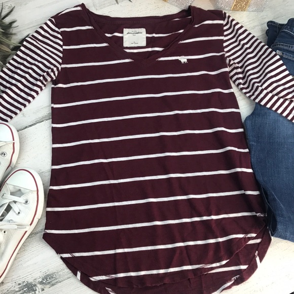 Abercrombie kids maroon quarter sleeve XL - Picture 3 of 3